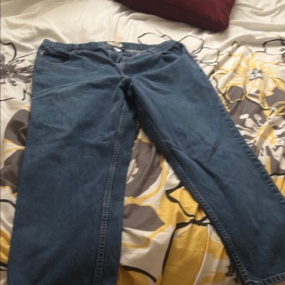 Men’s 42 x 29LL Bean relaxed fit jeans